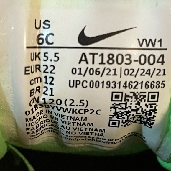 Nike star runner 2 toddlers shoes in black and green sz 6C - Picture 5 of 5